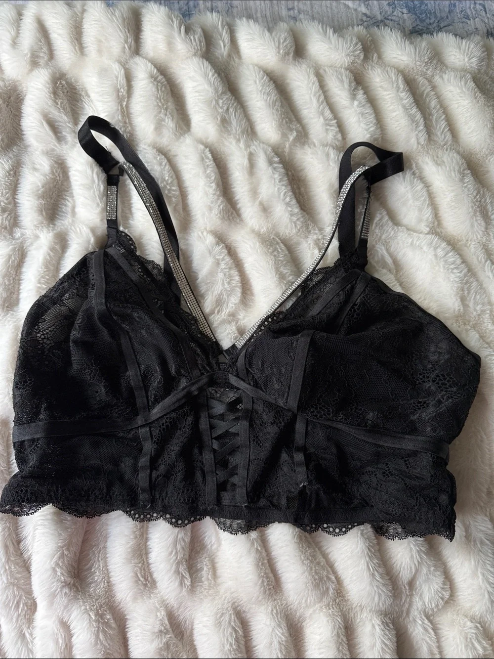 NWOT Torrid Super Sexy Black Lace Bralette Bra With Sparkly Straps Size 0